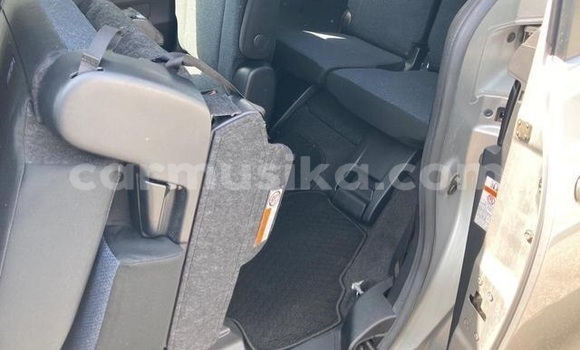 Buy Used Toyota Sienta Silver Car in Beitbridge in Matabeleland South Buy Used Toyota Sienta Silver Car in Beitbridge in Matabeleland South