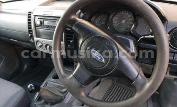 Acheter Occasion Voiture Ford Ranger Blanc à Beitbridge, Matabeleland South Acheter Occasion Voiture Ford Ranger Blanc à Beitbridge, Matabeleland South