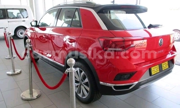 Buy Used Volkswagen T-Roc Red Car in Beitbridge in Matabeleland South Buy Used Volkswagen T-Roc Red Car in Beitbridge in Matabeleland South