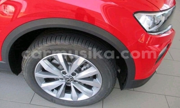 Buy Used Volkswagen T-Roc Red Car in Beitbridge in Matabeleland South Buy Used Volkswagen T-Roc Red Car in Beitbridge in Matabeleland South