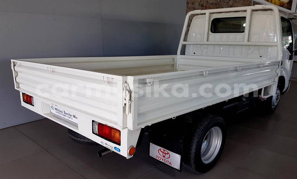 Acheter Occasion Utilitaire Toyota Dyna Blanc à Beitbridge, Matabeleland South Acheter Occasion Utilitaire Toyota Dyna Blanc à Beitbridge, Matabeleland South