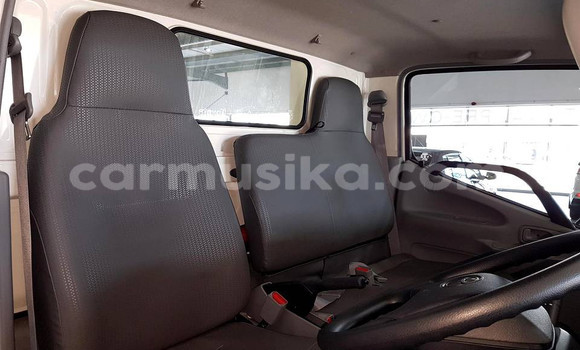 Acheter Occasion Utilitaire Toyota Dyna Blanc à Beitbridge, Matabeleland South Acheter Occasion Utilitaire Toyota Dyna Blanc à Beitbridge, Matabeleland South