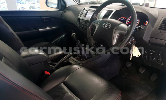 Acheter Occasion Voiture Toyota Hilux Blanc à Beitbridge, Matabeleland South Acheter Occasion Voiture Toyota Hilux Blanc à Beitbridge, Matabeleland South