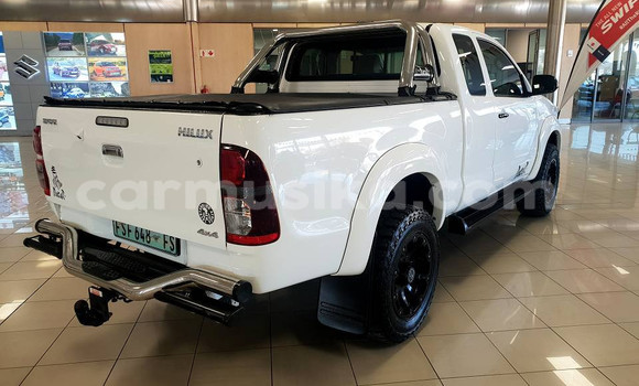 Acheter Occasion Voiture Toyota Hilux Blanc à Beitbridge, Matabeleland South Acheter Occasion Voiture Toyota Hilux Blanc à Beitbridge, Matabeleland South