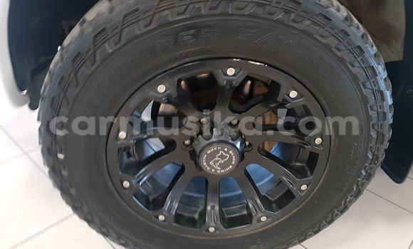 Acheter Occasion Voiture Toyota Hilux Blanc à Beitbridge, Matabeleland South Acheter Occasion Voiture Toyota Hilux Blanc à Beitbridge, Matabeleland South