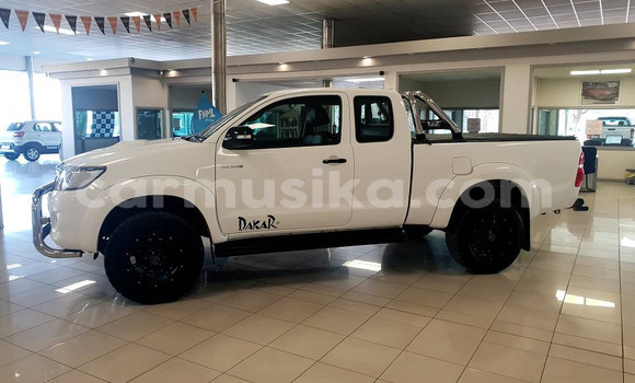 Acheter Occasion Voiture Toyota Hilux Blanc à Beitbridge, Matabeleland South Acheter Occasion Voiture Toyota Hilux Blanc à Beitbridge, Matabeleland South