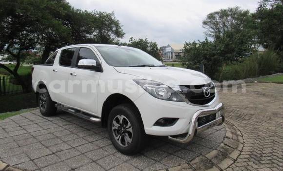 Nunua Ilio tumika Mazda BT-50 Nyeupe Gari ndani ya Beitbridge nchini Matabeleland Kusini Nunua Ilio tumika Mazda BT-50 Nyeupe Gari ndani ya Beitbridge nchini Matabeleland Kusini