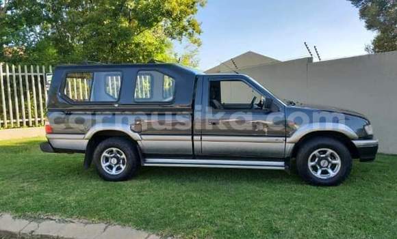 Nunua Ilio tumika Isuzu KB Nyingine Gari ndani ya Beitbridge nchini Matabeleland Kusini Nunua Ilio tumika Isuzu KB Nyingine Gari ndani ya Beitbridge nchini Matabeleland Kusini