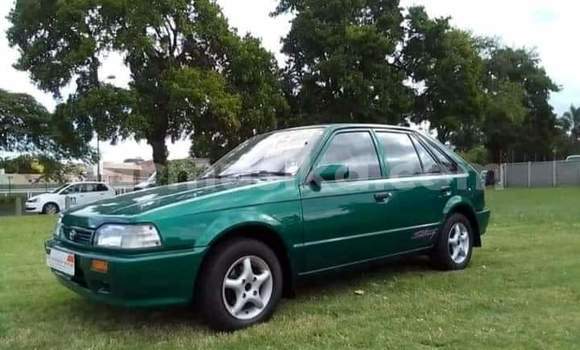 Acheter Occasion Voiture Mazda 323 Autre à Beitbridge, Matabeleland South Acheter Occasion Voiture Mazda 323 Autre à Beitbridge, Matabeleland South