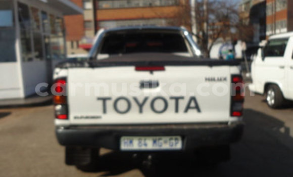 Tenga Tsaru Toyota Hilux Chena Mota in Beitbridge in Matabeleland South Tenga Tsaru Toyota Hilux Chena Mota in Beitbridge in Matabeleland South