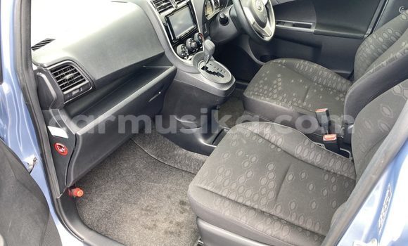 Nunua Ilio tumika Toyota Ractis Bluu Gari ndani ya Beitbridge nchini Matabeleland Kusini Nunua Ilio tumika Toyota Ractis Bluu Gari ndani ya Beitbridge nchini Matabeleland Kusini