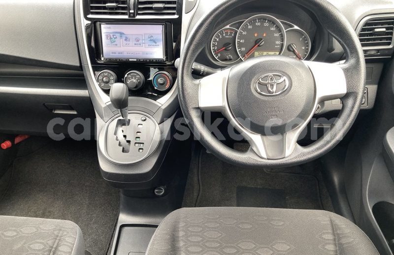 Big with watermark toyota ractis matabeleland south beitbridge 26395