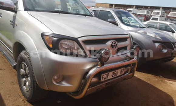 Acheter Occasion Voiture Toyota Hilux Blanc à Beitbridge, Matabeleland South Acheter Occasion Voiture Toyota Hilux Blanc à Beitbridge, Matabeleland South