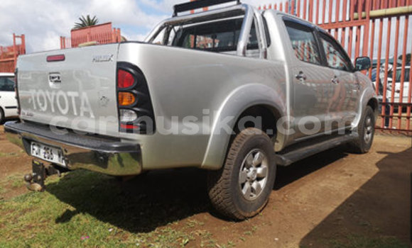 Acheter Occasion Voiture Toyota Hilux Blanc à Beitbridge, Matabeleland South Acheter Occasion Voiture Toyota Hilux Blanc à Beitbridge, Matabeleland South