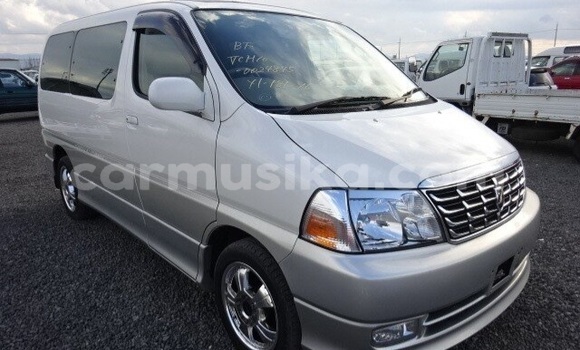 Buy Used Toyota Granvia Other Car in Beitbridge in Matabeleland South