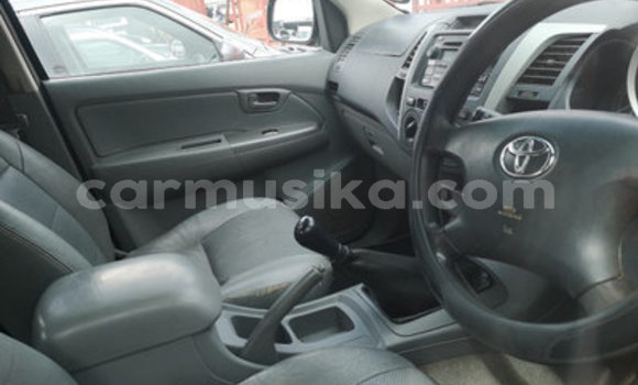 Acheter Occasion Voiture Toyota Hilux Blanc à Beitbridge, Matabeleland South Acheter Occasion Voiture Toyota Hilux Blanc à Beitbridge, Matabeleland South