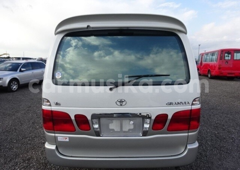 Big with watermark toyota granvia matabeleland south beitbridge 26398