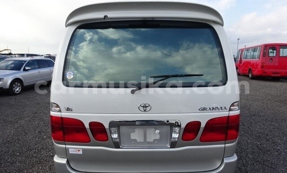 Acheter Occasion Voiture Toyota Granvia Autre à Beitbridge, Matabeleland South Acheter Occasion Voiture Toyota Granvia Autre à Beitbridge, Matabeleland South