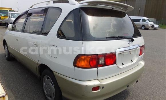 Acheter Occasion Voiture Toyota Ipsum Autre à Beitbridge, Matabeleland South Acheter Occasion Voiture Toyota Ipsum Autre à Beitbridge, Matabeleland South