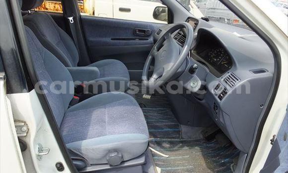 Acheter Occasion Voiture Toyota Ipsum Autre à Beitbridge, Matabeleland South Acheter Occasion Voiture Toyota Ipsum Autre à Beitbridge, Matabeleland South