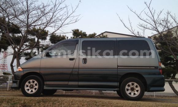 Nunua Ilio tumika Toyota Granvia Nyingine Gari ndani ya Beitbridge nchini Matabeleland Kusini Nunua Ilio tumika Toyota Granvia Nyingine Gari ndani ya Beitbridge nchini Matabeleland Kusini