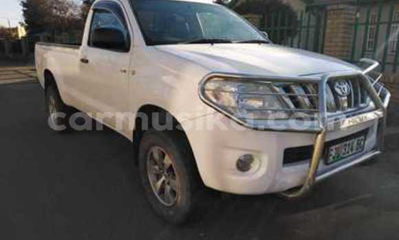 Acheter Occasion Voiture Toyota Hilux Blanc à Beitbridge, Matabeleland South Acheter Occasion Voiture Toyota Hilux Blanc à Beitbridge, Matabeleland South