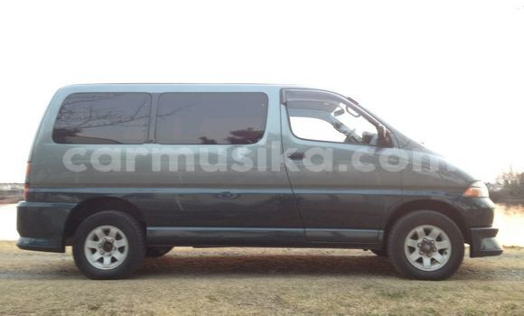 Nunua Ilio tumika Toyota Granvia Nyingine Gari ndani ya Beitbridge nchini Matabeleland Kusini Nunua Ilio tumika Toyota Granvia Nyingine Gari ndani ya Beitbridge nchini Matabeleland Kusini