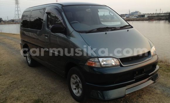 Nunua Ilio tumika Toyota Granvia Nyingine Gari ndani ya Beitbridge nchini Matabeleland Kusini Nunua Ilio tumika Toyota Granvia Nyingine Gari ndani ya Beitbridge nchini Matabeleland Kusini