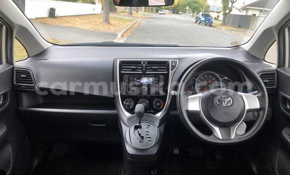 Nunua Ilio tumika Toyota Ractis Fedha Gari ndani ya Beitbridge nchini Matabeleland Kusini Nunua Ilio tumika Toyota Ractis Fedha Gari ndani ya Beitbridge nchini Matabeleland Kusini