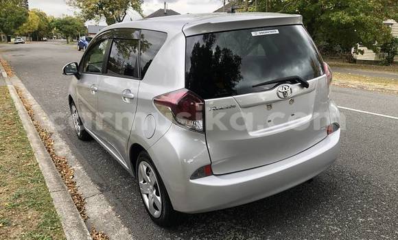 Nunua Ilio tumika Toyota Ractis Fedha Gari ndani ya Beitbridge nchini Matabeleland Kusini Nunua Ilio tumika Toyota Ractis Fedha Gari ndani ya Beitbridge nchini Matabeleland Kusini