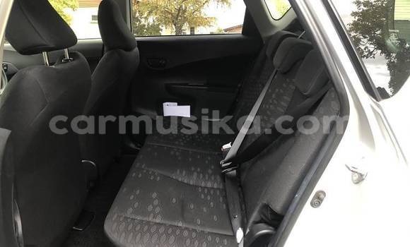 Nunua Ilio tumika Toyota Ractis Fedha Gari ndani ya Beitbridge nchini Matabeleland Kusini Nunua Ilio tumika Toyota Ractis Fedha Gari ndani ya Beitbridge nchini Matabeleland Kusini