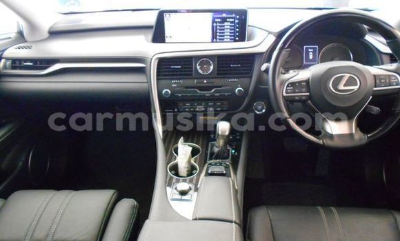 Nunua Ilio tumika Lexus LX 450 Nyekundu Gari ndani ya Beitbridge nchini Matabeleland Kusini Nunua Ilio tumika Lexus LX 450 Nyekundu Gari ndani ya Beitbridge nchini Matabeleland Kusini