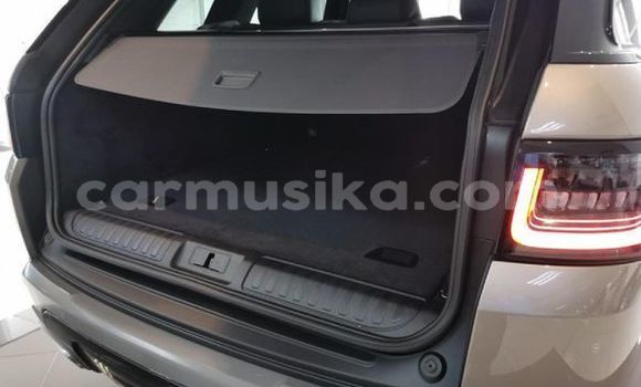 Tenga Tsaru Range Rover Range Rover Bhurawuni Mota in Beitbridge in Matabeleland South Tenga Tsaru Range Rover Range Rover Bhurawuni Mota in Beitbridge in Matabeleland South