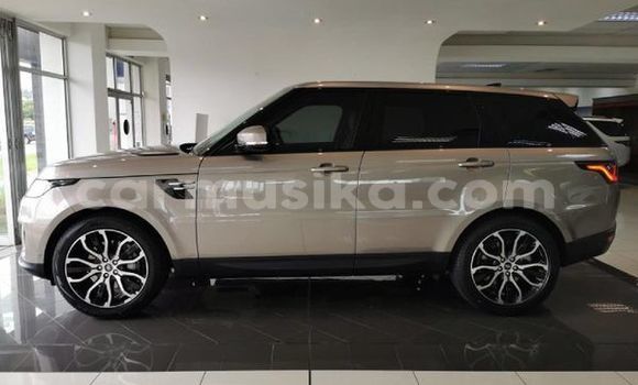Tenga Tsaru Range Rover Range Rover Bhurawuni Mota in Beitbridge in Matabeleland South Tenga Tsaru Range Rover Range Rover Bhurawuni Mota in Beitbridge in Matabeleland South