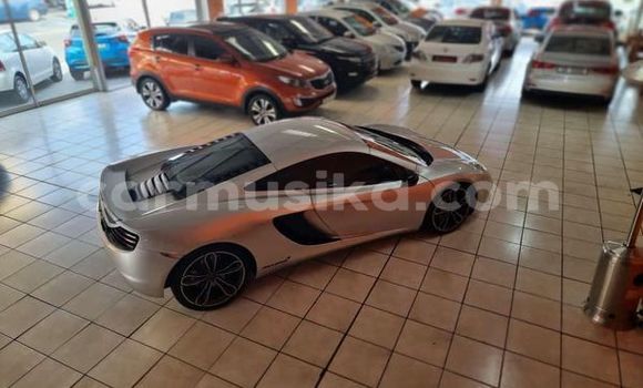 Nunua Ilio tumika McLaren 720S Fedha Gari ndani ya Beitbridge nchini Matabeleland Kusini Nunua Ilio tumika McLaren 720S Fedha Gari ndani ya Beitbridge nchini Matabeleland Kusini