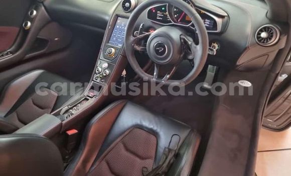 Nunua Ilio tumika McLaren 720S Fedha Gari ndani ya Beitbridge nchini Matabeleland Kusini Nunua Ilio tumika McLaren 720S Fedha Gari ndani ya Beitbridge nchini Matabeleland Kusini