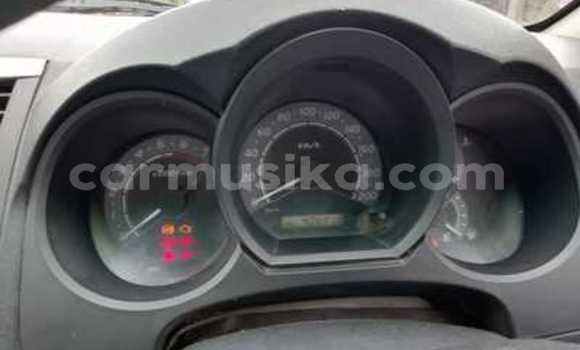 Buy Used Toyota Hilux White Car in Beitbridge in Matabeleland South Buy Used Toyota Hilux White Car in Beitbridge in Matabeleland South