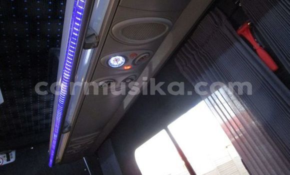 Tenga Tsaru Mercedes‒Benz S–Class Chena Mota in Beitbridge in Matabeleland South Tenga Tsaru Mercedes‒Benz S–Class Chena Mota in Beitbridge in Matabeleland South