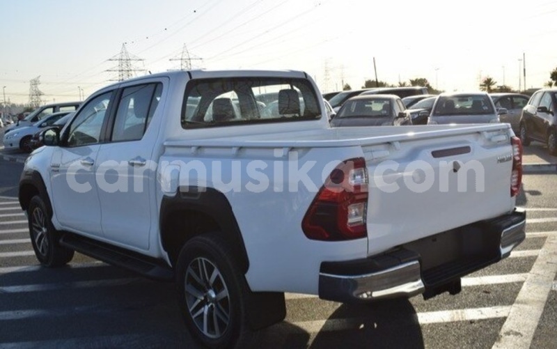 Big with watermark toyota hilux matabeleland south beitbridge 26420