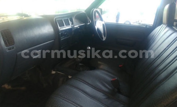 Tenga Tsaru Toyota Hilux Chena Mota in Beitbridge in Matabeleland South Tenga Tsaru Toyota Hilux Chena Mota in Beitbridge in Matabeleland South