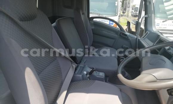 Acheter Occasion Utilitaire Isuzu FTR 850 Blanc à Bulawayo, Bulawayo Acheter Occasion Utilitaire Isuzu FTR 850 Blanc à Bulawayo, Bulawayo