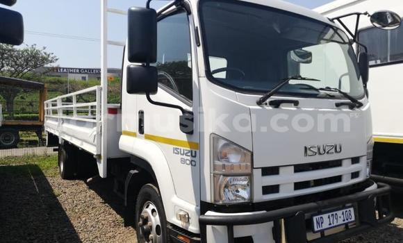 Acheter Occasion Utilitaire Isuzu FTR 850 Blanc à Bulawayo, Bulawayo Acheter Occasion Utilitaire Isuzu FTR 850 Blanc à Bulawayo, Bulawayo