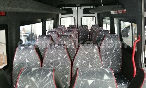 Tenga Tsaru Mercedes‒Benz S–Class Chena Mota in Beitbridge in Matabeleland South Tenga Tsaru Mercedes‒Benz S–Class Chena Mota in Beitbridge in Matabeleland South