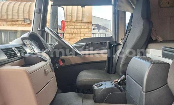 Acheter Occasion Utilitaire Man D20 Blanc à Chinhoyi, Mashonaland West Acheter Occasion Utilitaire Man D20 Blanc à Chinhoyi, Mashonaland West