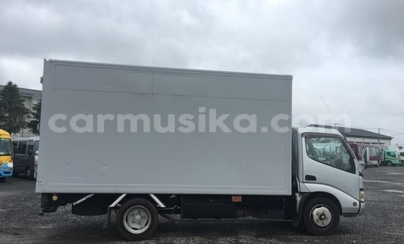 Acheter Occasion Utilitaire Toyota Dyna Autre à Beitbridge, Matabeleland South Acheter Occasion Utilitaire Toyota Dyna Autre à Beitbridge, Matabeleland South