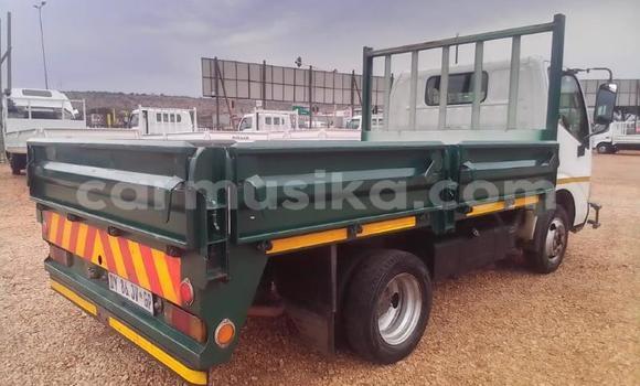 Acheter Occasion Utilitaire Toyota Dyna Blanc à Borrowdale, Harare Acheter Occasion Utilitaire Toyota Dyna Blanc à Borrowdale, Harare