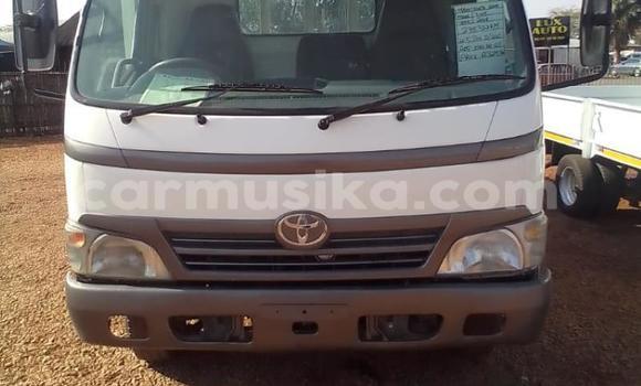 Acheter Occasion Utilitaire Toyota Dyna Blanc à Borrowdale, Harare Acheter Occasion Utilitaire Toyota Dyna Blanc à Borrowdale, Harare