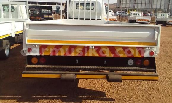 Acheter Occasion Utilitaire Toyota Dyna Blanc à Borrowdale, Harare Acheter Occasion Utilitaire Toyota Dyna Blanc à Borrowdale, Harare