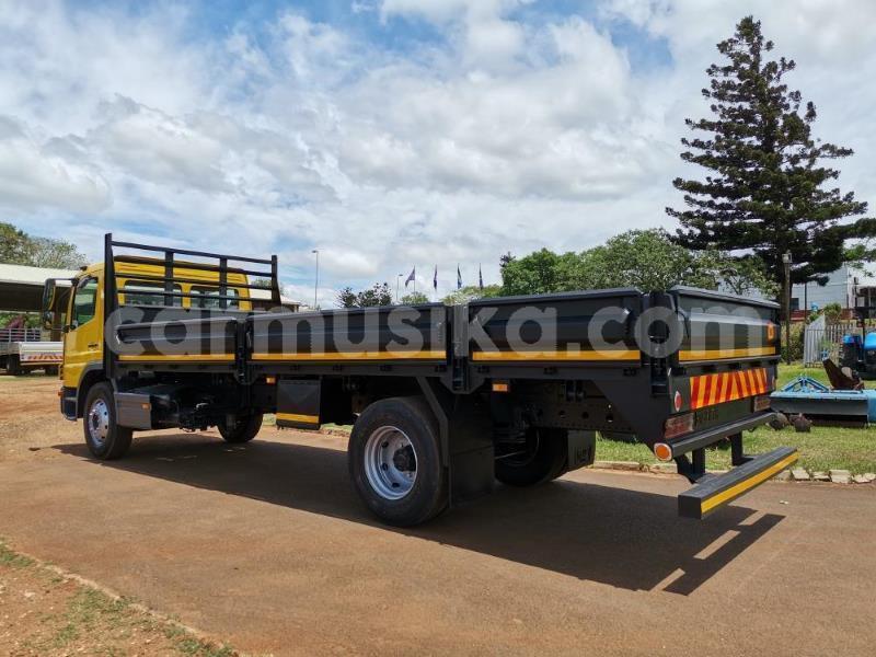 Big with watermark mercedes benz tipper harare chitungwiza 26457