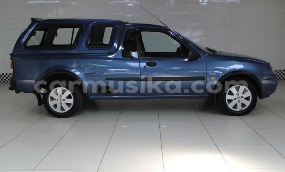 Buy Used Ford B-MAX Blue Car in Beitbridge in Matabeleland South